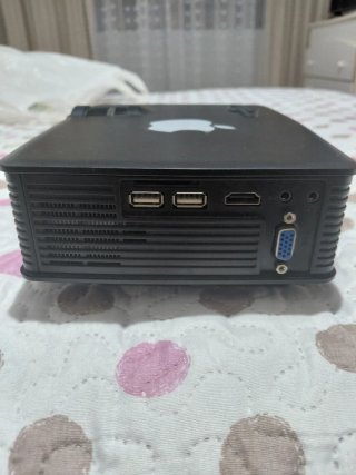 Proyector Portátil Negro y Azul