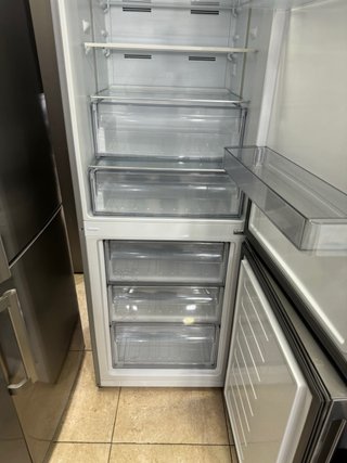Nevera Grundig Combi