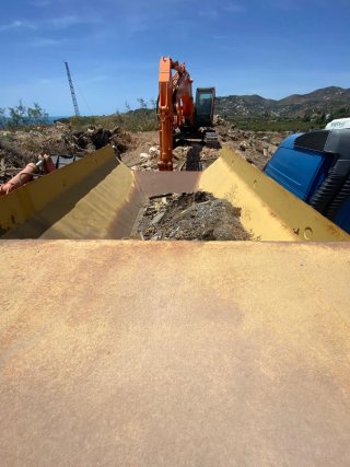 Lagarto Caterpillar D400E