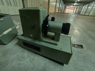 Proyector enosa 300 Cine Antiguo