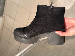 Botines Victoria Negros