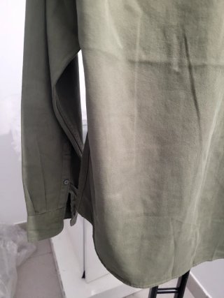 Camisa  verde militar talla L