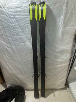 Esquís Salomon X10 Pista/All-Mountain