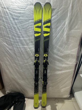 Esquís Salomon X10 Pista/All-Mountain