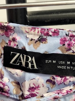 Falda floral azul y rosa talla M
