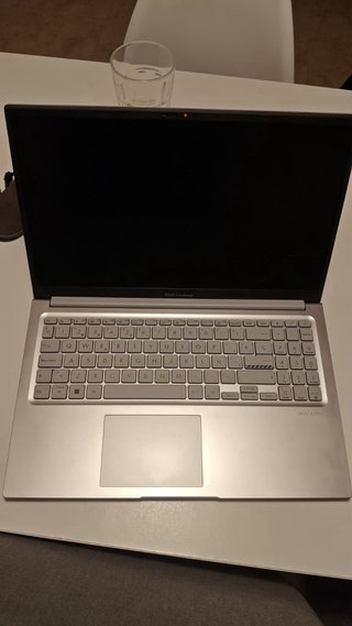 ASUS Vivobook 15 i5 12ª Gen / 16GB RAM/ Windows 11