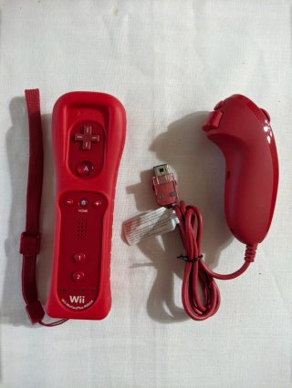 Mando Wii Motion Plus Rojo con Nunchuk