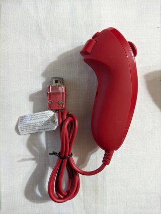 Mando Wii Motion Plus Rojo con Nunchuk