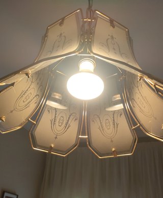 Lámpara de techo cristal y metal dorado