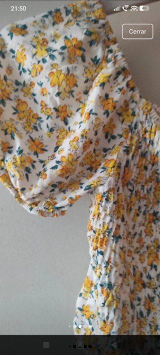 Top Bershka flores amarillas S