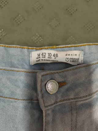 Shorts vaqueros desgastados Primark
