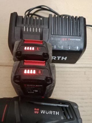 Atornillador Wurth 12V + Cargador + Baterías