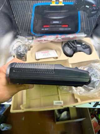 Sega mega drive 2 II con scatola e accessori