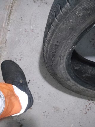 Neumático Continental 215/55 R 13 V XL
