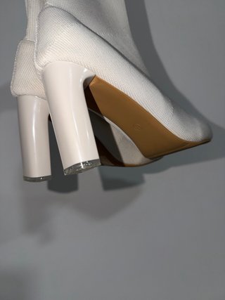 Botines de tacón blancos