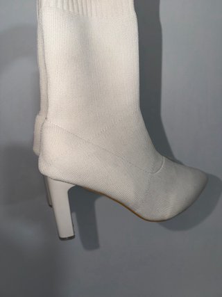 Botines de tacón blancos
