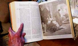 La Biblia de Jerusalén. Tres volúmenes.