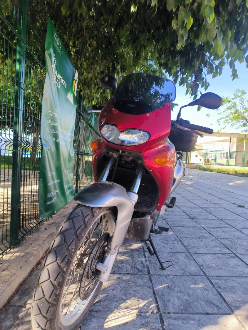 Moto Trail Aprilia pegaso 650 ie