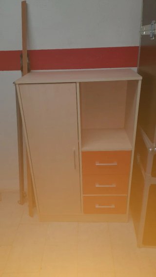 Mueble de entrada/zapatero beige y naranja