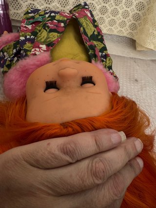 Muñeca Pocas Pecas Denaenas 44 cm