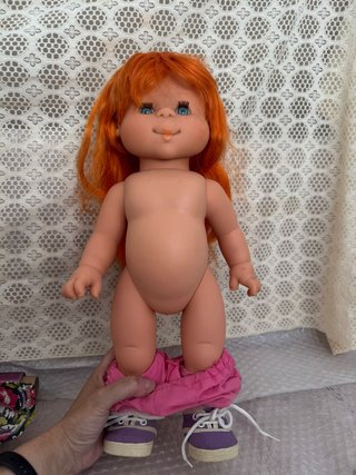 Muñeca Pocas Pecas Denaenas 44 cm