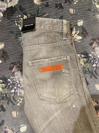 Pantalones vaqueros DSQUARED2 grises