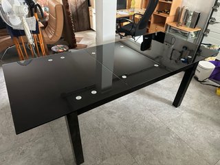Mesa extensible cristal y aluminio