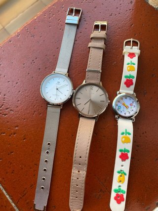Pack de dos relojes. Marea y parfois