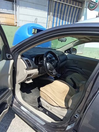 Mitsubishi Outlander 2009