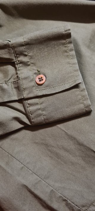 Camisa Zara Woman caqui talla S manga larga