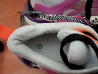 Zapatillas deportivas mujer local