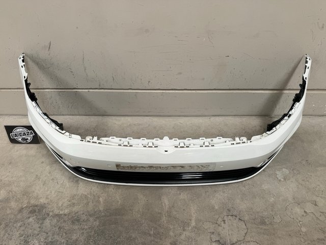 Defensa Golf R-Line 2016