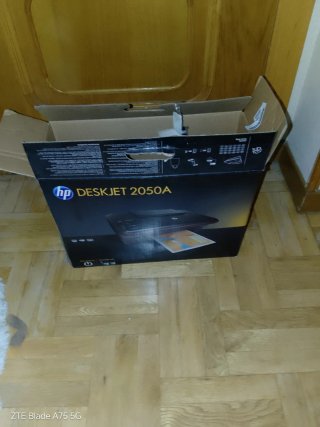 Stampante multifunzione HP Deskjet 2050A