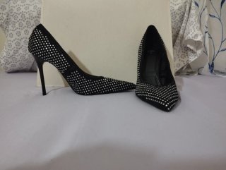 Tacones Zara Negros con Brillantes Talla 39