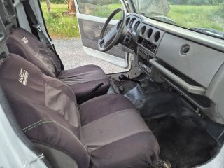 Suzuki Samurai 2001
