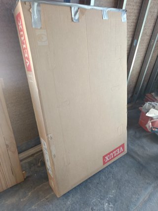 Ventana de techo Velux 79x118 madera/gris
