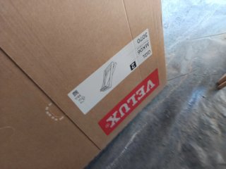 Ventana de techo Velux 79x118 madera/gris