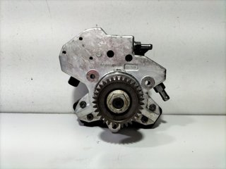 BOMBA INYECCION A6420701201