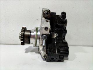 BOMBA INYECCION A6420701201