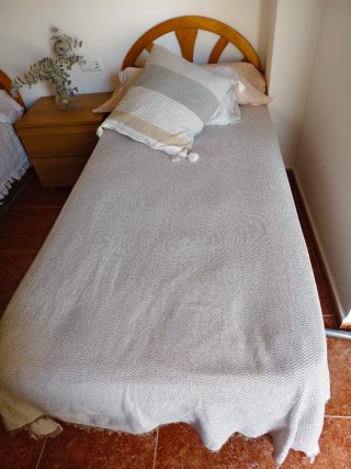 2 camas de madera