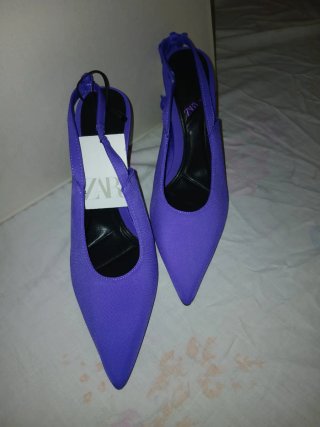 Tacones Zara Morados
