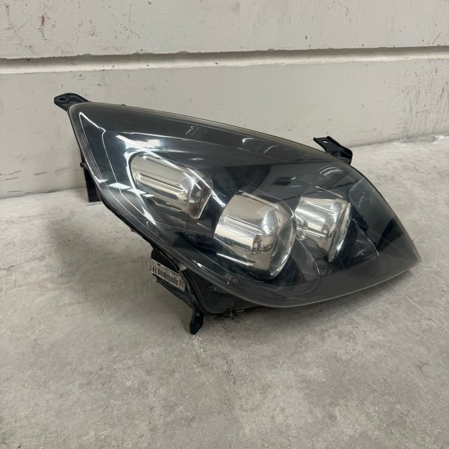 Faro XENON Opel Vectra GTS