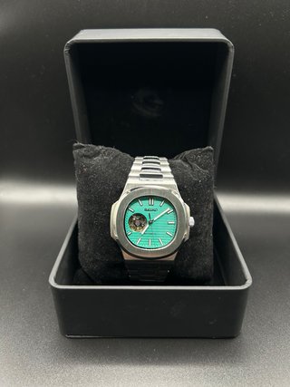 Reloj Seiko Mod Nautilus Open Heart Tiffany