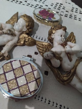 Pareja de angelitos de escayola vintage