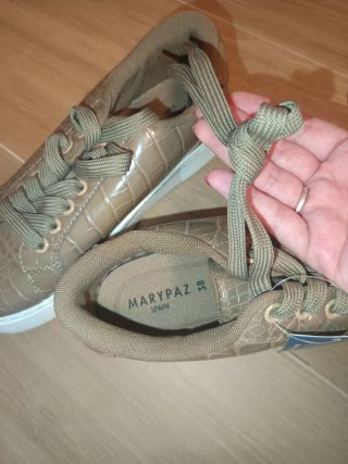 Zapatos Marypaz Marrones y Blancos