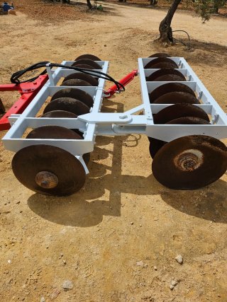 Grada de discos agrícola