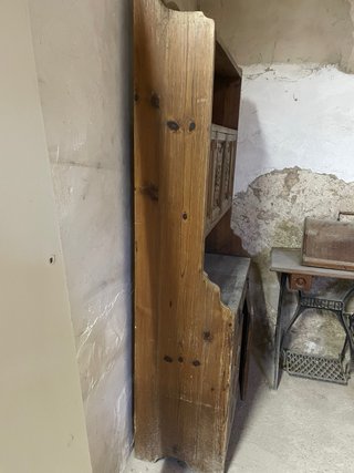 Alacena rústica castellana tallada