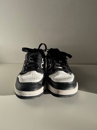 New Balance 480 Zapatillas Negras y Blancas