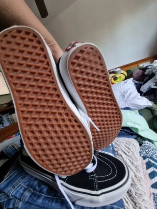Zapatillas Vans Sk8-Hi Negras y Blancas  caña alta