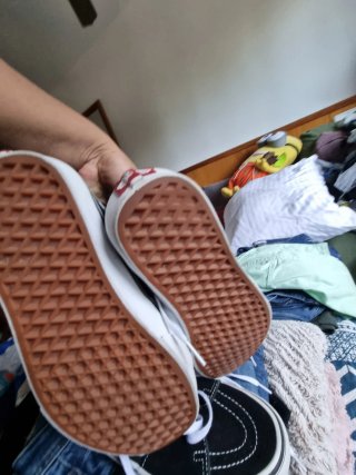 Zapatillas Vans Sk8-Hi Negras y Blancas  caña alta